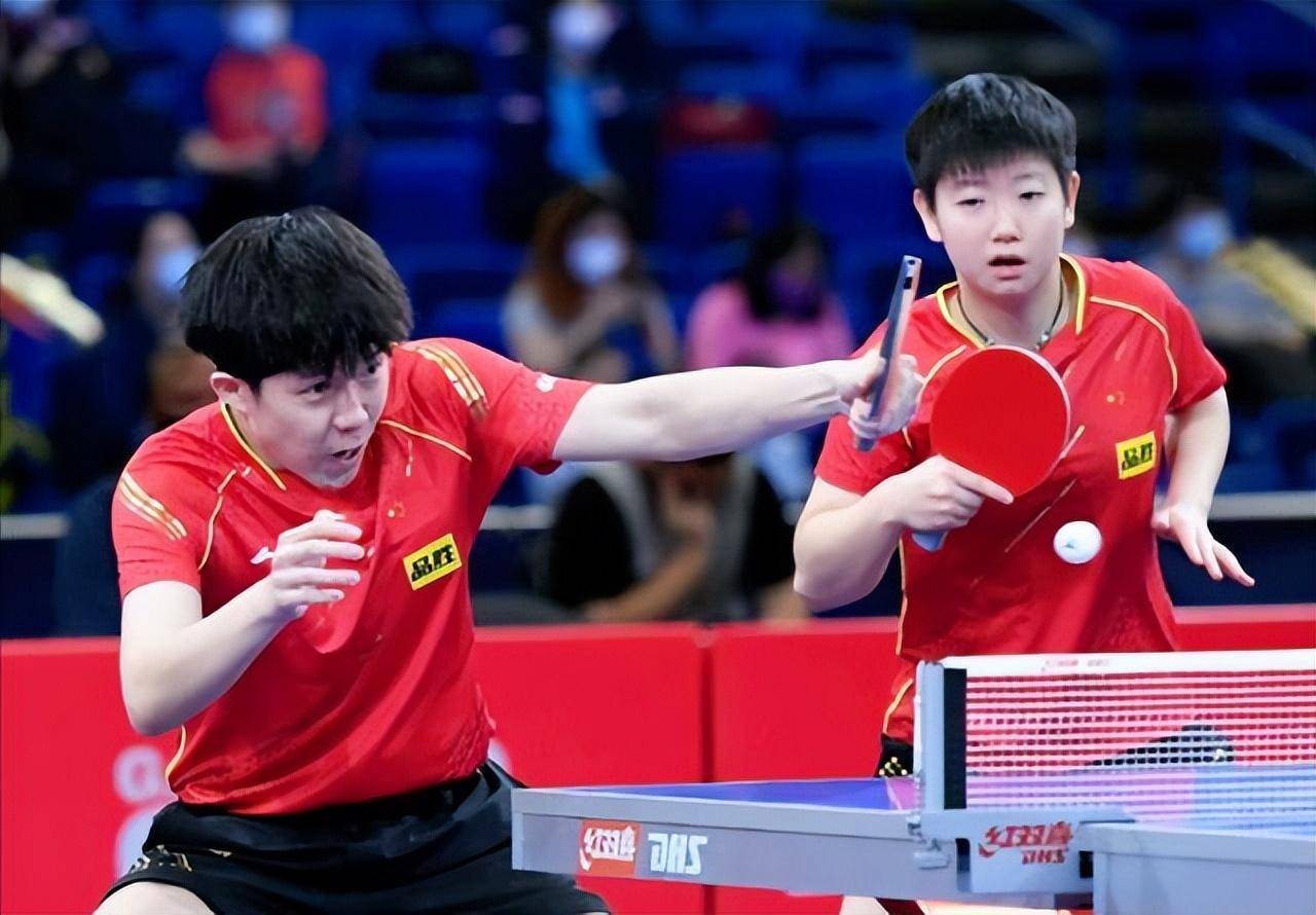 与阿坎吉 与阿坎吉