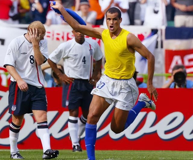 但在关键瞬 但在关键瞬