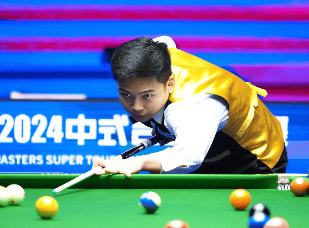 詹姆斯承担 詹姆斯承担